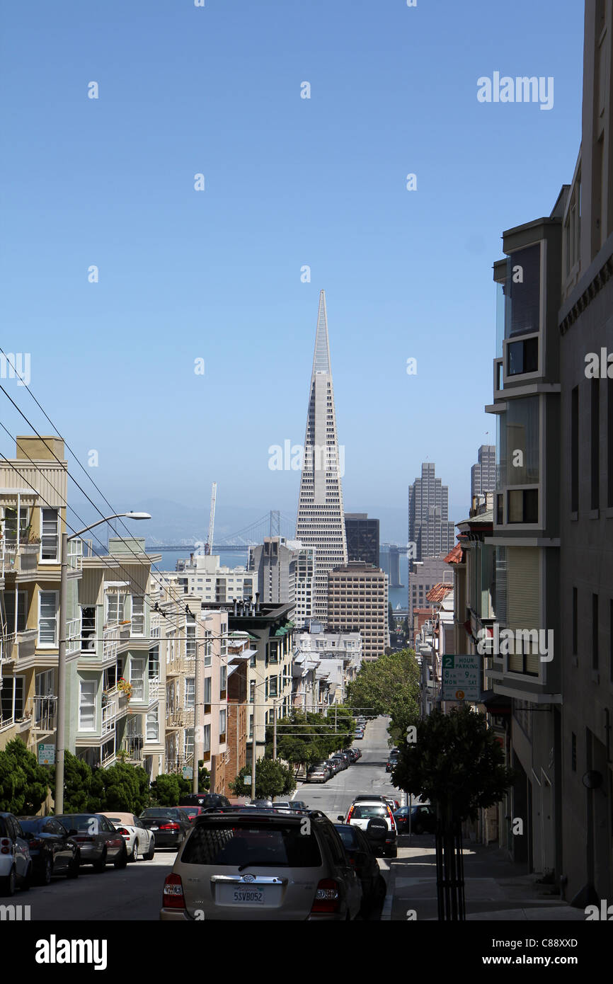 La pirámide en el centro de San Francisco, California, EE.UU. Foto de stock