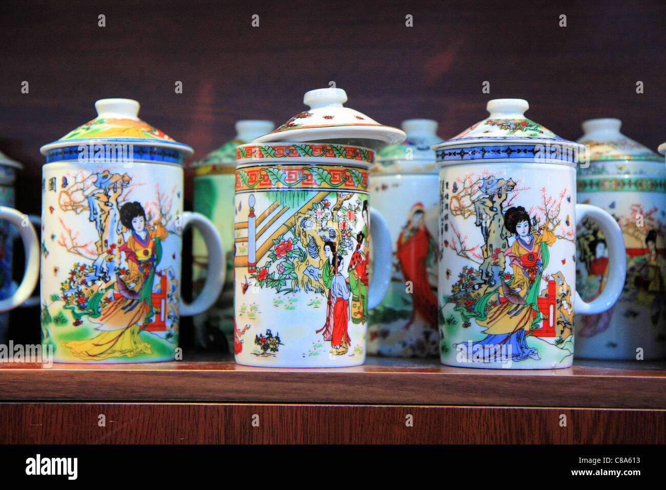 oxígeno Empresario Velocidad supersónica Taza de té chino con tapa, China Fotografía de stock - Alamy