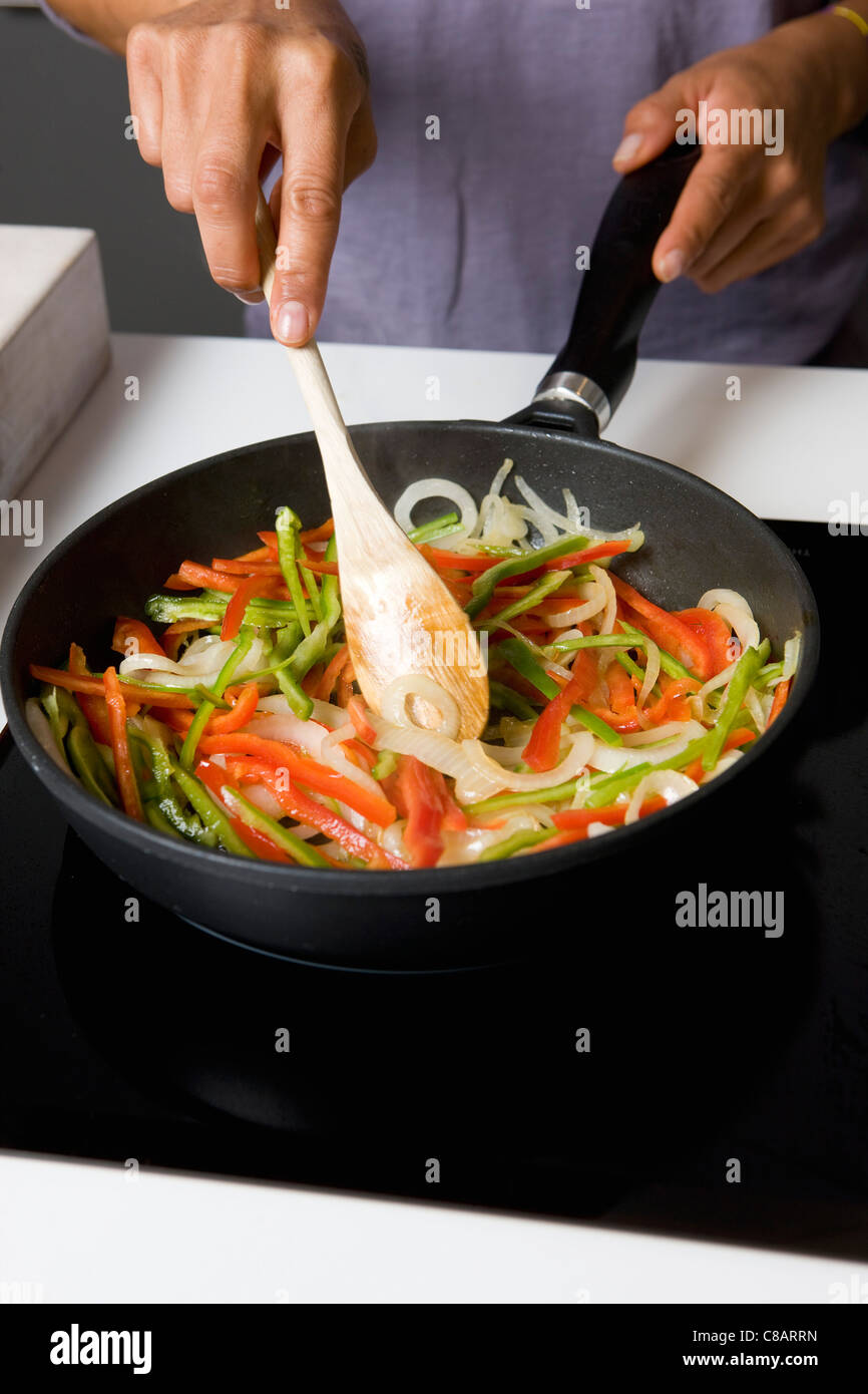 Sartén con cebolla y pimiento