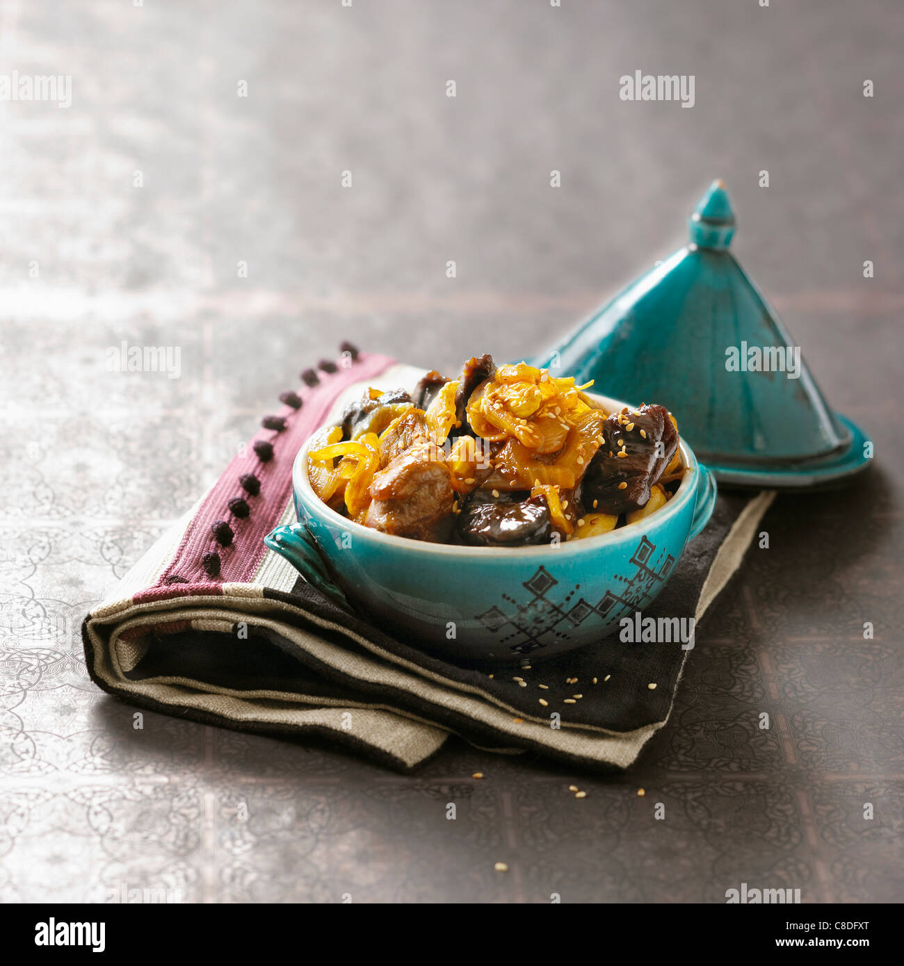 Ternera y podar Tajine Foto de stock