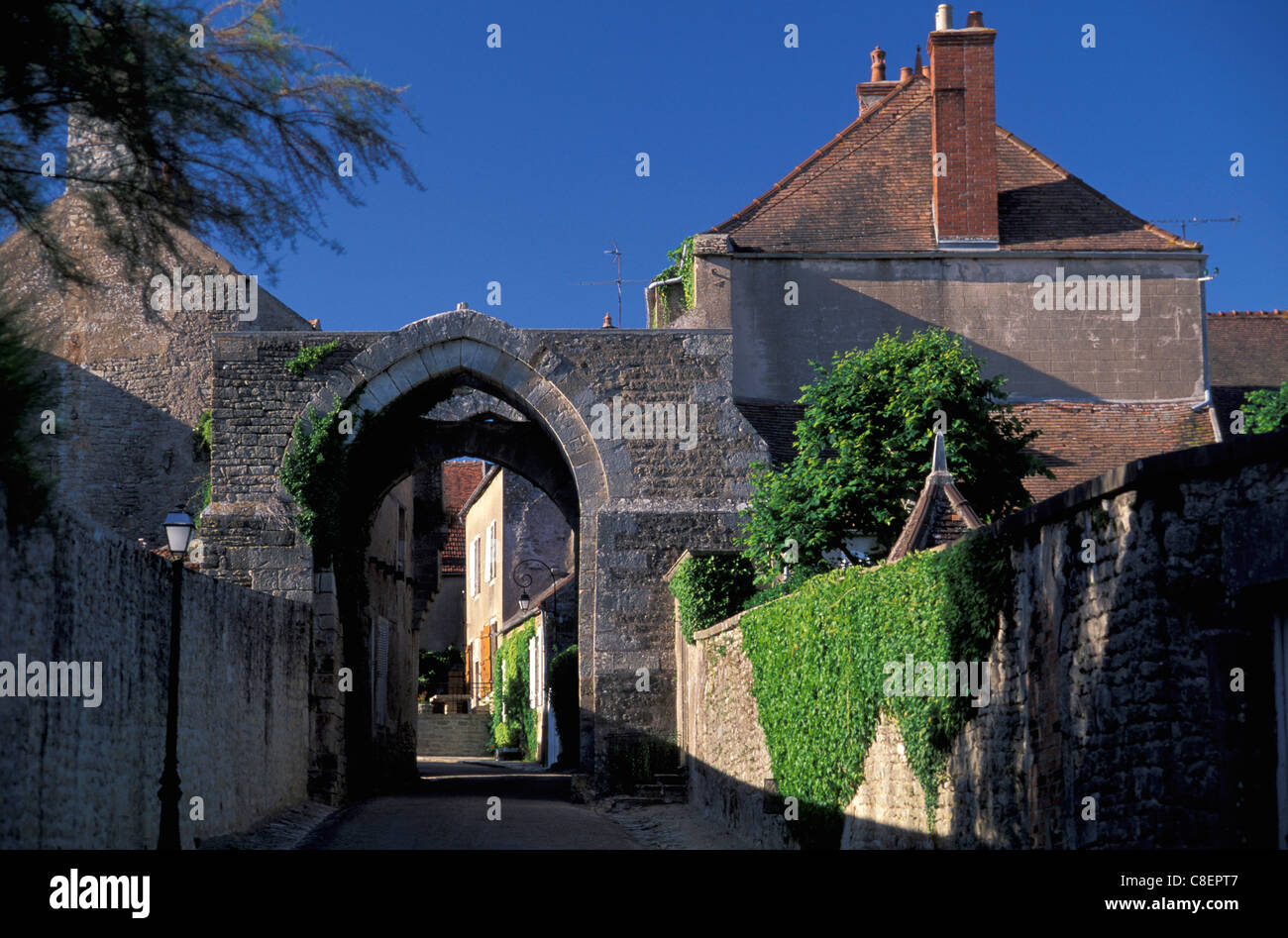 Pared, Ciudad, Gate, Montreal, Borgoña, Francia, Europa, medieval Foto de stock