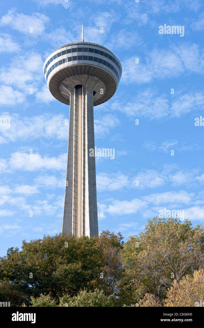 Skylon Tower Niagara Falls, Canadá Foto de stock