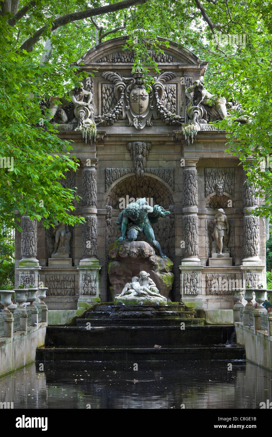 Fontaine de Medicis, Jardin du Luxembourg, Paris, Francia Foto de stock