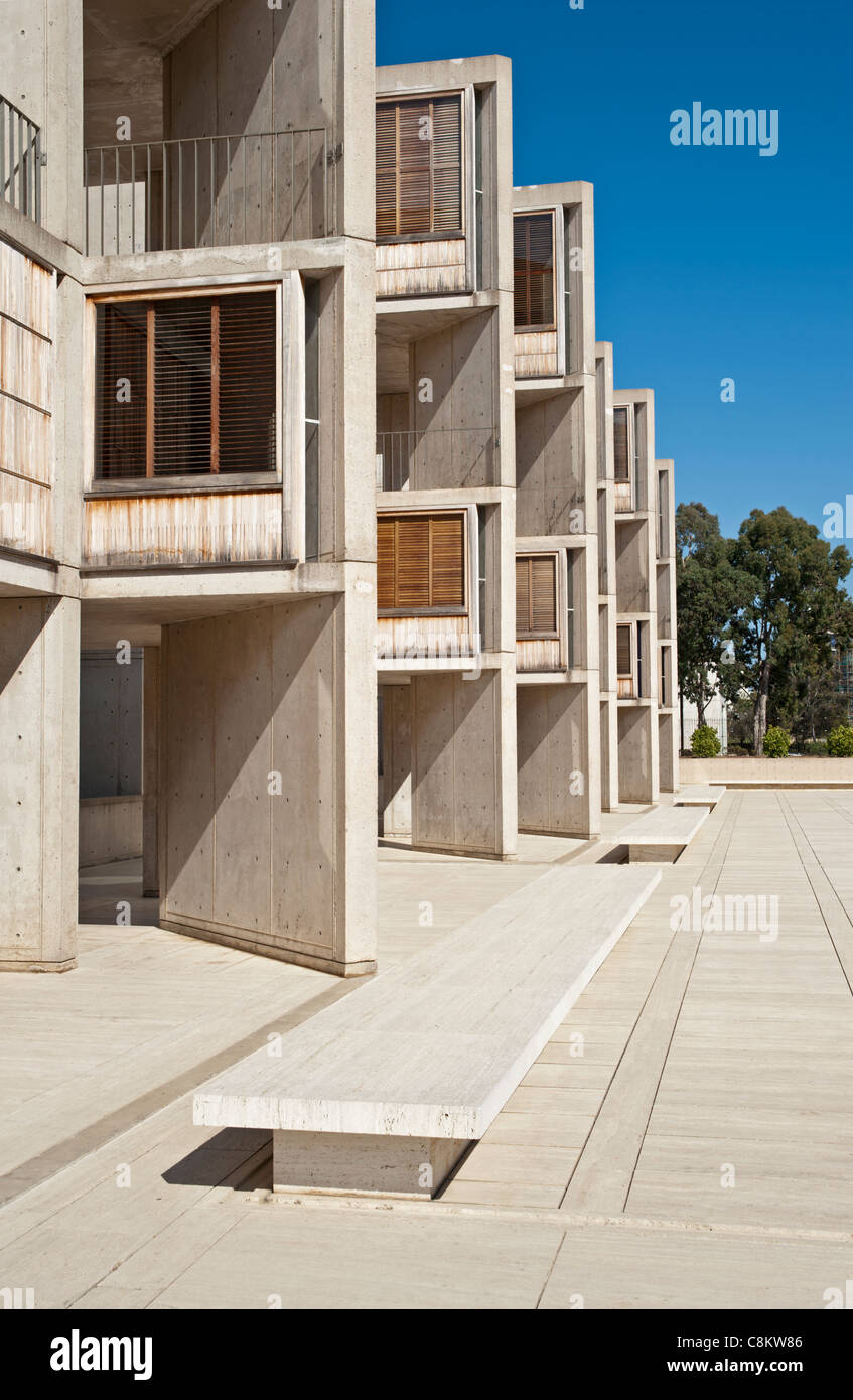 El Salk Institute en La Jolla, California, EE.UU. Foto de stock