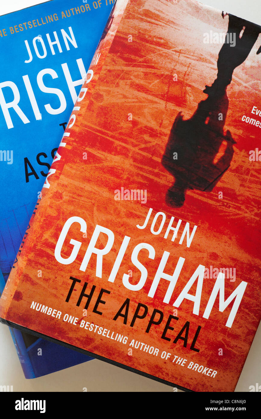 Dos John Grisham libros - la apelación y el Asesino Fotografía de stock -  Alamy