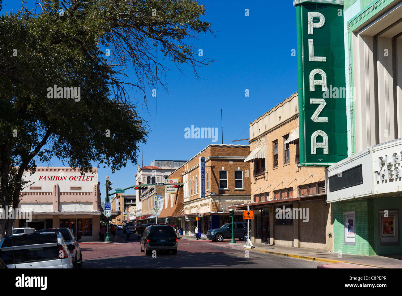 Texas Laredo Plaza Theater In Imágenes De Stock & Texas Laredo Plaza