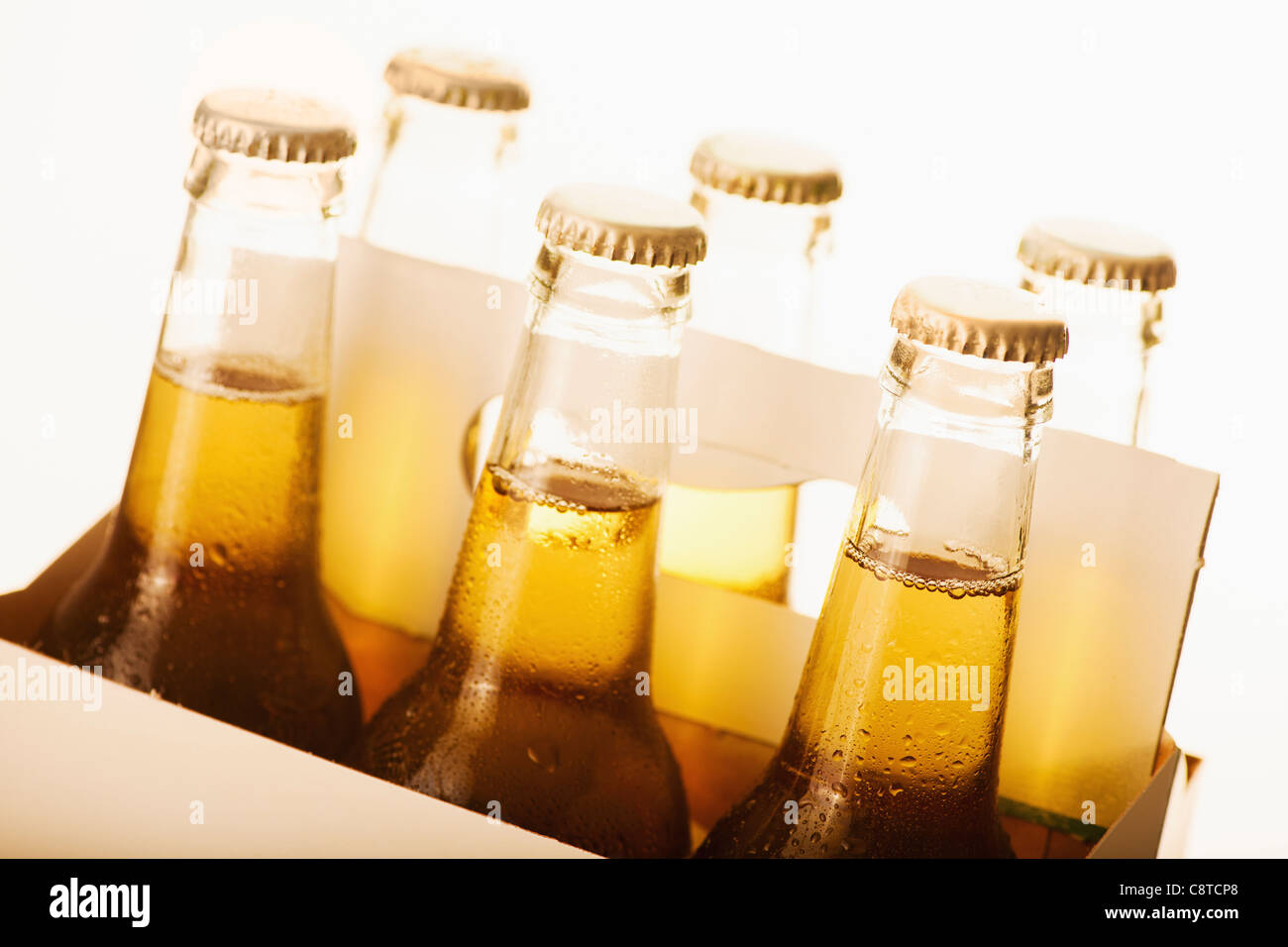 Six pack beer fotografías e imágenes de alta resolución Alamy