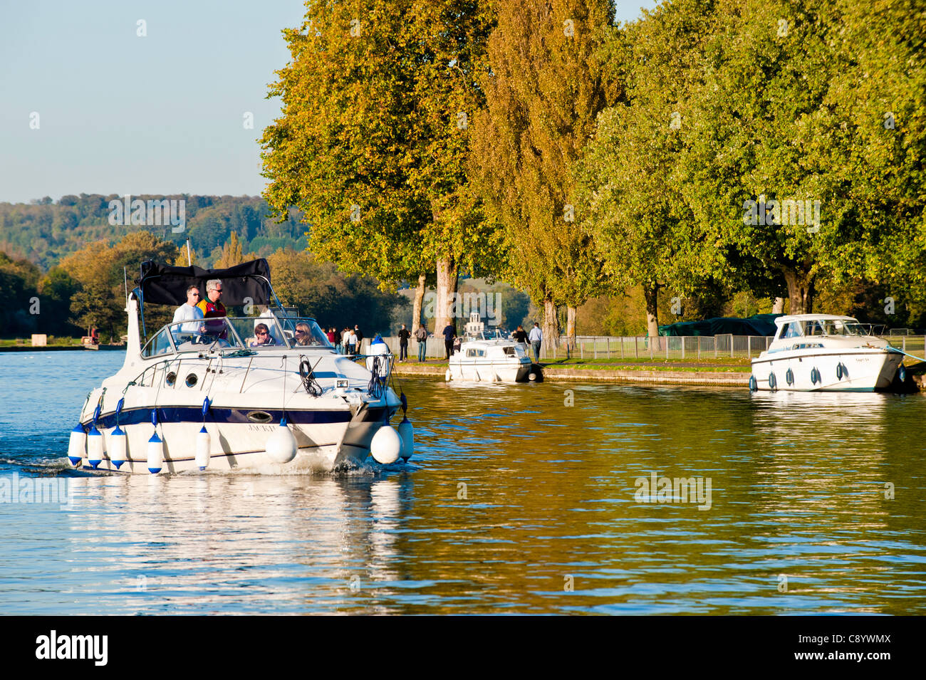 Támesis, Henley on Thames, Oxfordshire, Reino Unido Foto de stock