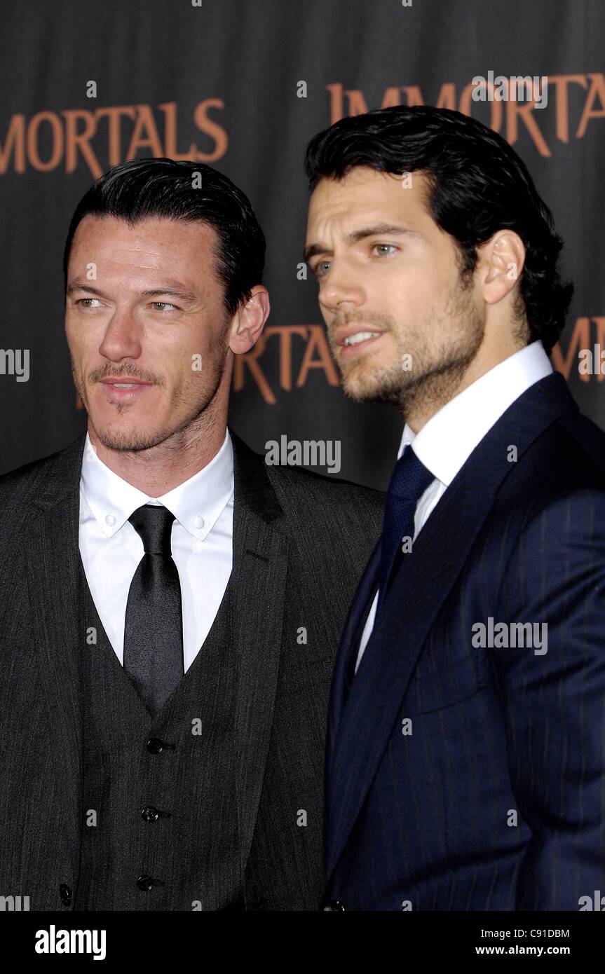 Luke Evans And Henry Cavill Fotos e Imágenes de stock Alamy