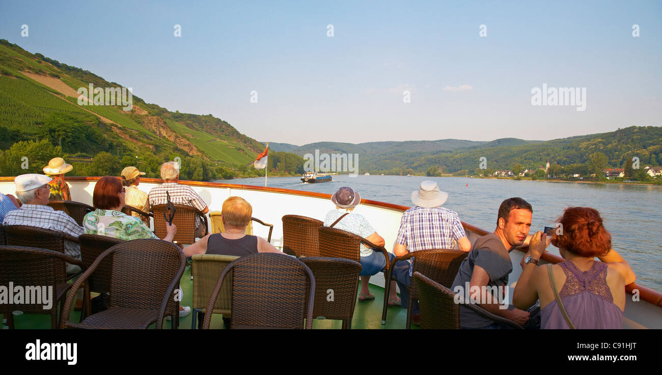 La navegación en el río Rin, Koeln-Duesseldorfer, Mittelrhein, Renania-Palatinado, Alemania, Europa Foto de stock