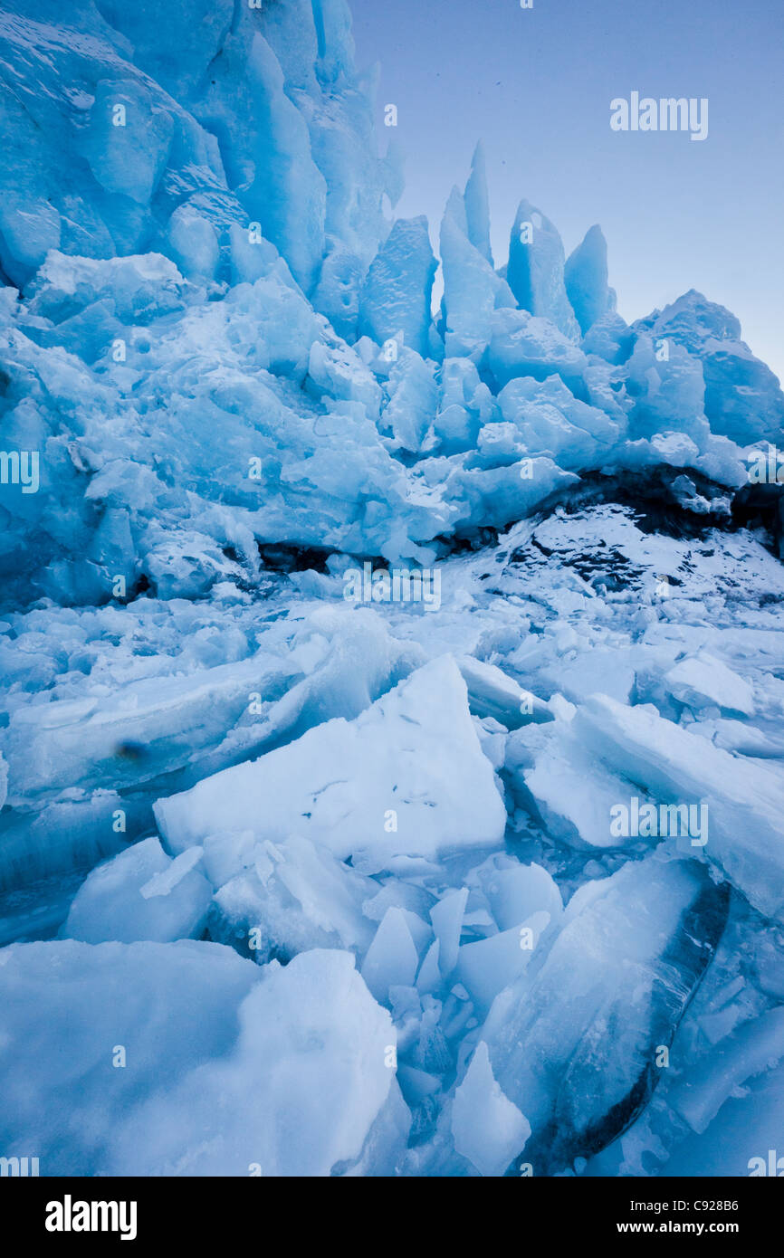 Cerca de morrena glaciar Portage y caído hielo, Southcentral Alaska, Invierno Foto de stock