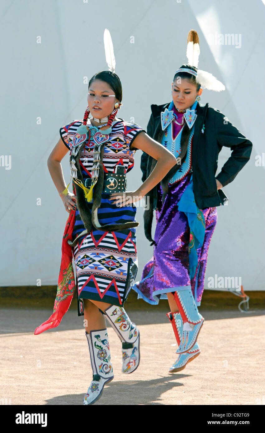 Scottsdale, Arizona - participantes en el inter-tribales de montaña Roja Eagle Powwow celebrada en la Comunidad Indígena Pima-Maricopa. Foto de stock