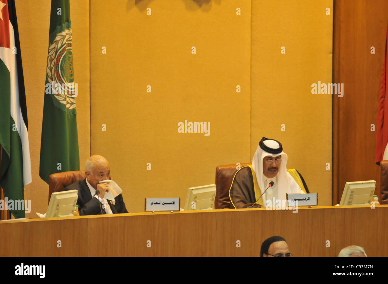 Primer Ministro, Ministro de Asuntos Exteriores de Qatar Hamad Bin Jassim Bin Jabr Al-Thani a la Liga Árabe en El Cairo el Primer Ministro Erdogan turco hosting Foto de stock