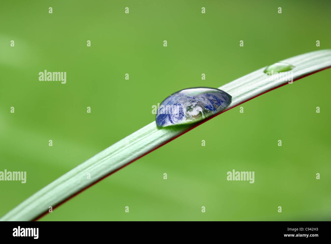 Planeta Tierra waterdrop Foto de stock