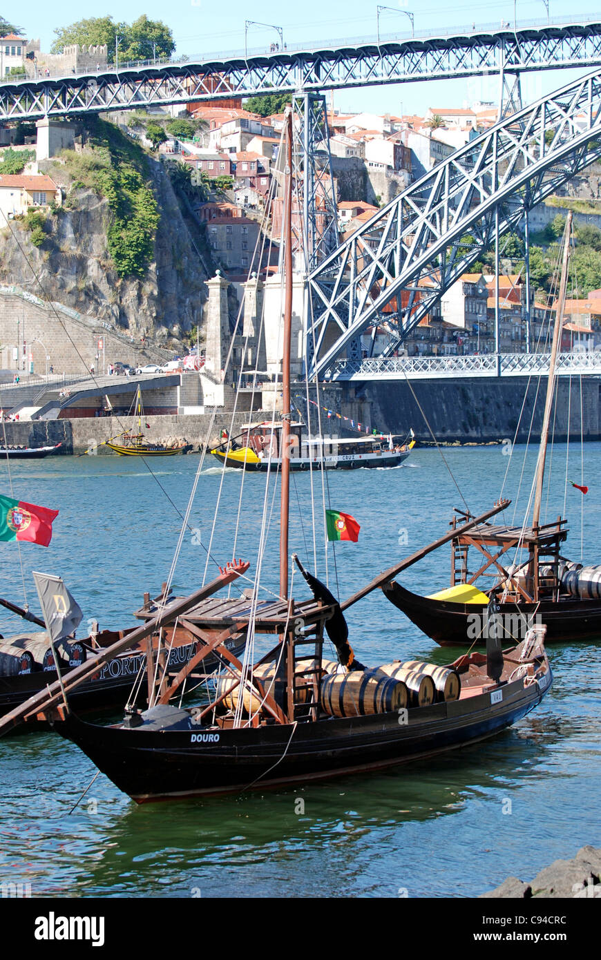 Barcos Rebelos fuera el vino Lodges, Vila Nova da Gaia, Oporto (Porto), Portugal Foto de stock