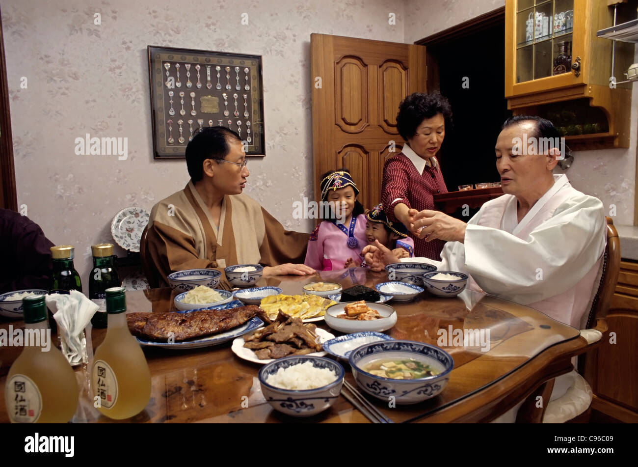 Chuseok celebration fotografías e imágenes de alta resolución - Alamy Chuseok celebration fotografías e imágenes de alta resolución - Alamy