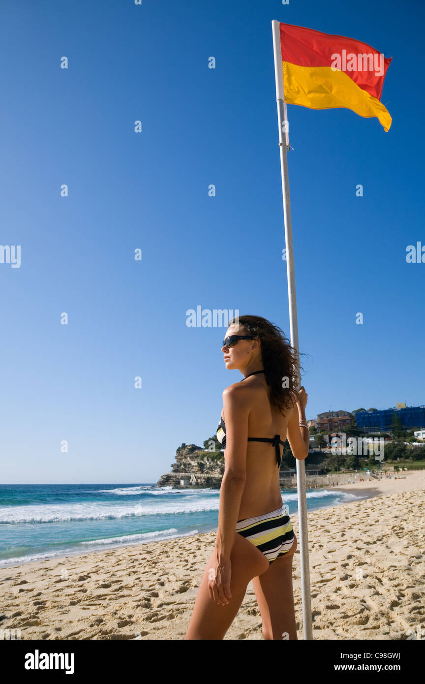 Bikini beach australia surf fotografías e imágenes de alta resolución -  Alamy