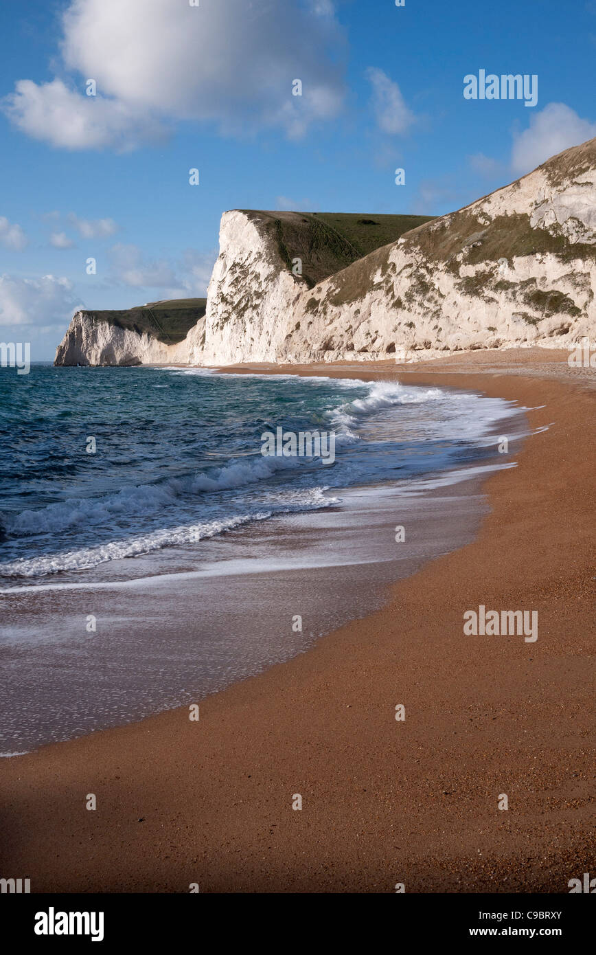Costa Jurásica, Jefe Swyre y Bat en la cabeza, West Lulworth, Dorset, Inglaterra, Reino Unido. Foto de stock