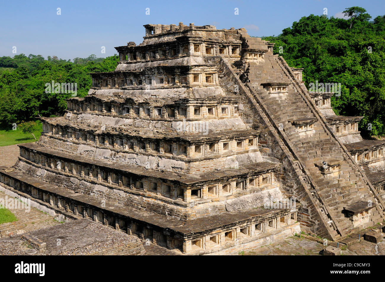 Papantla, Veracruz, México, sitio arqueológico de El Tajin, Pirámide de los nichos Fotografía de Papantla, Veracruz, México, sitio arqueológico de El Tajin, Pirámide de los nichos Fotografía de