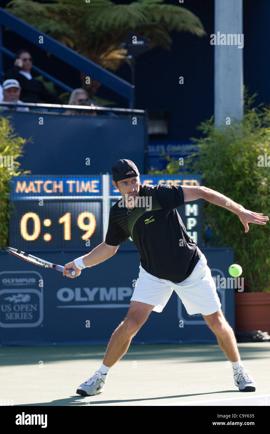 Julio 29, 2010 - Los Angeles, California, EE.UU. - Benjamin Becker de Alemania en acción durante la primera ronda de juego clásico de los agricultores en el Centro de Tenis de Los Ángeles - UCLA (Crédito de la Imagen: © Brandon Parry/Southcreek/ZUMAPRESS.com) Foto de stock