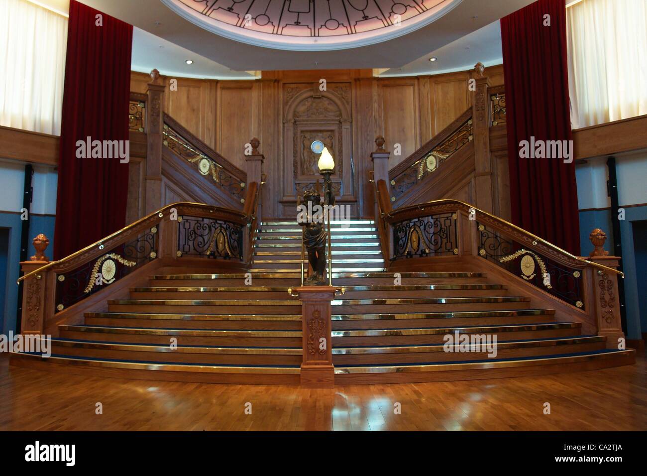 Grand staircase titanic fotografías e imágenes de alta resolución Alamy