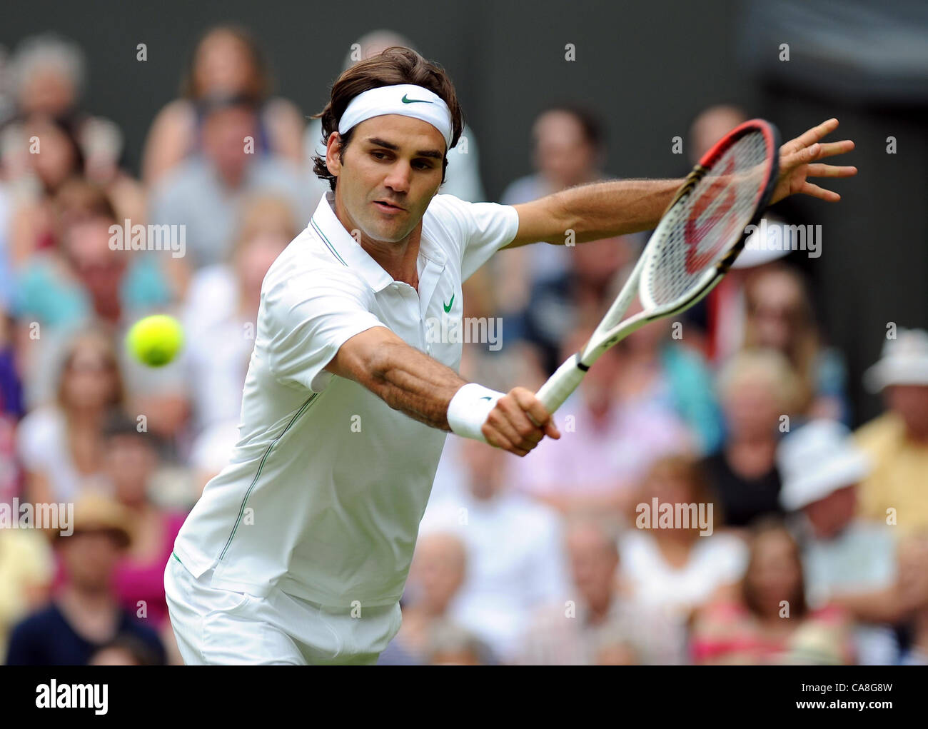 ROGER FEDERER suiza del All England Club de Tenis de Wimbledon en Londres, Inglaterra, 27 de junio de 2012 Foto de stock