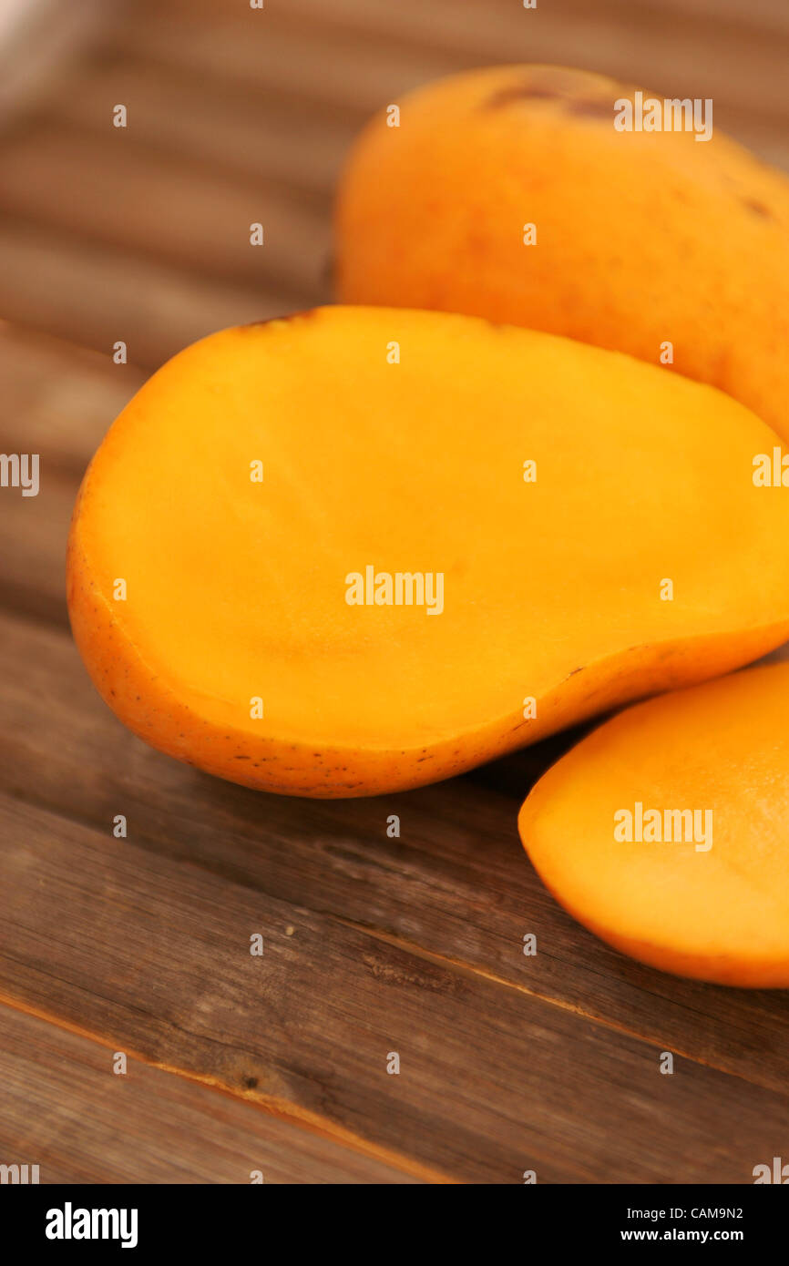 Sep 01, 2007 Laguna Beach, California, EE.UU. el mango (plural de mangos o mangos) es un