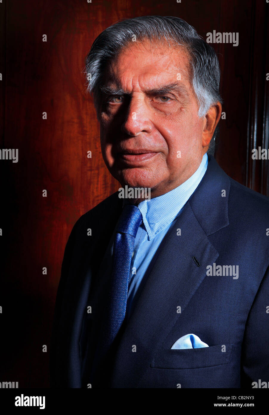 Mayo16,2012 - Mumbai, India : Retrato de Rata industrial indio Tata, Presidente de Tata empire en la Bombay House, el Tata grupos sede en Mumbai. (Subhash Sharma) Foto de stock