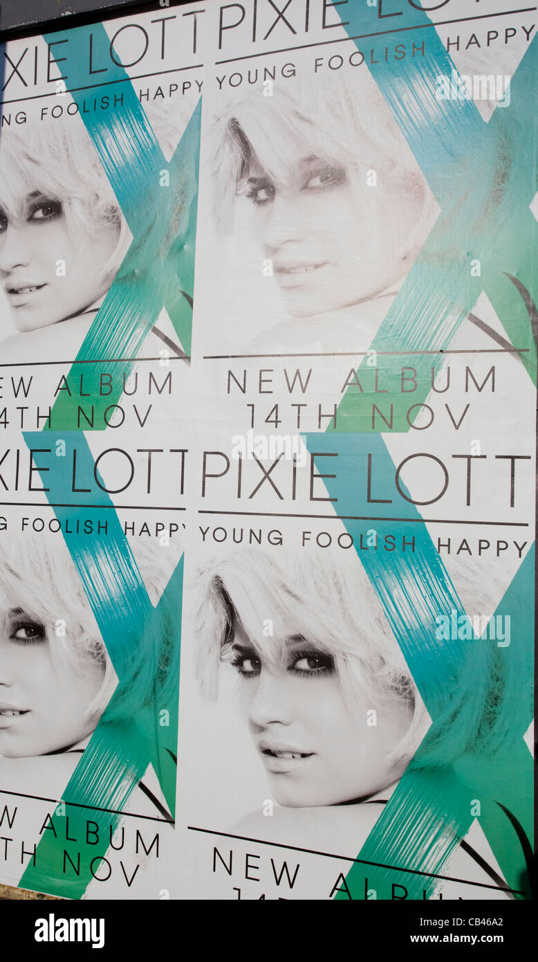Pixie Lott álbum Cartel promocional, 2011 Foto de stock