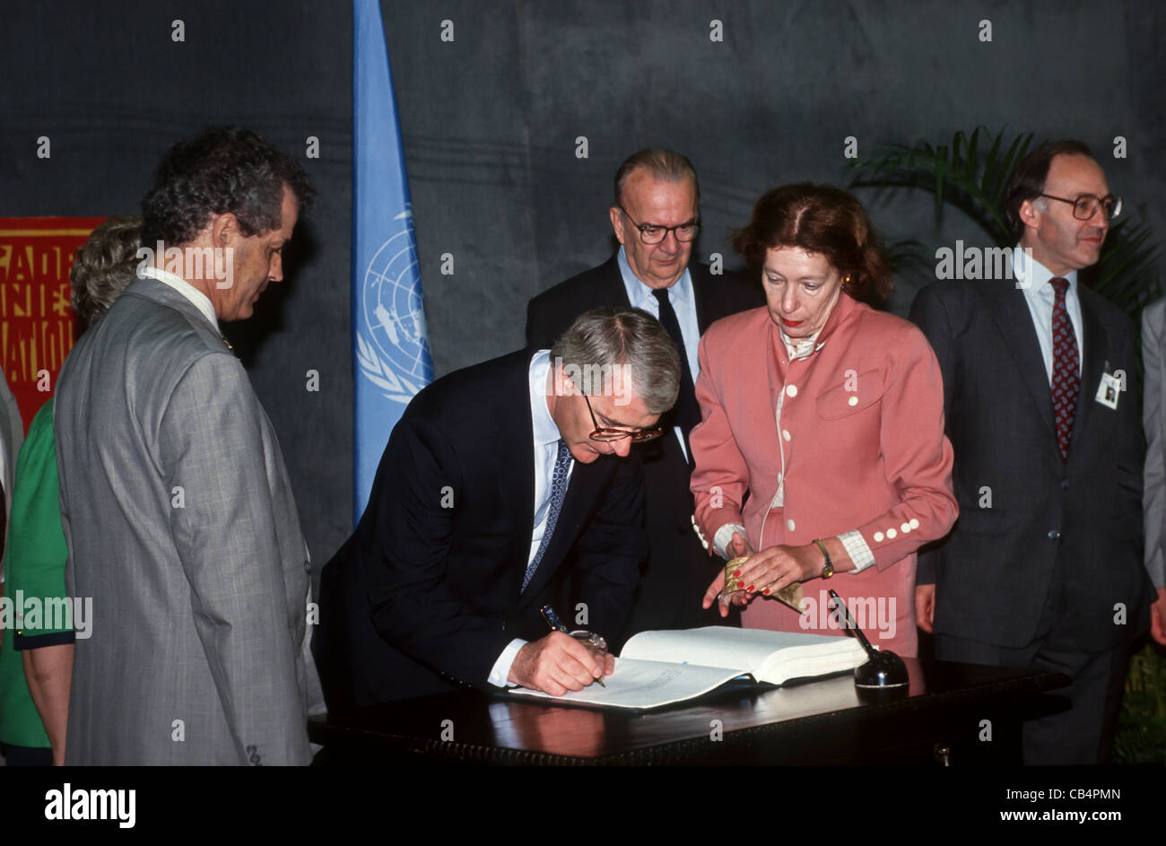 Conferencia de las Naciones Unidas sobre el Medio Ambiente y el Desarrollo,  Río de Janeiro, Brasil, del 3 al 14 de junio de 1992. La Cumbre de la  tierra: John Major la