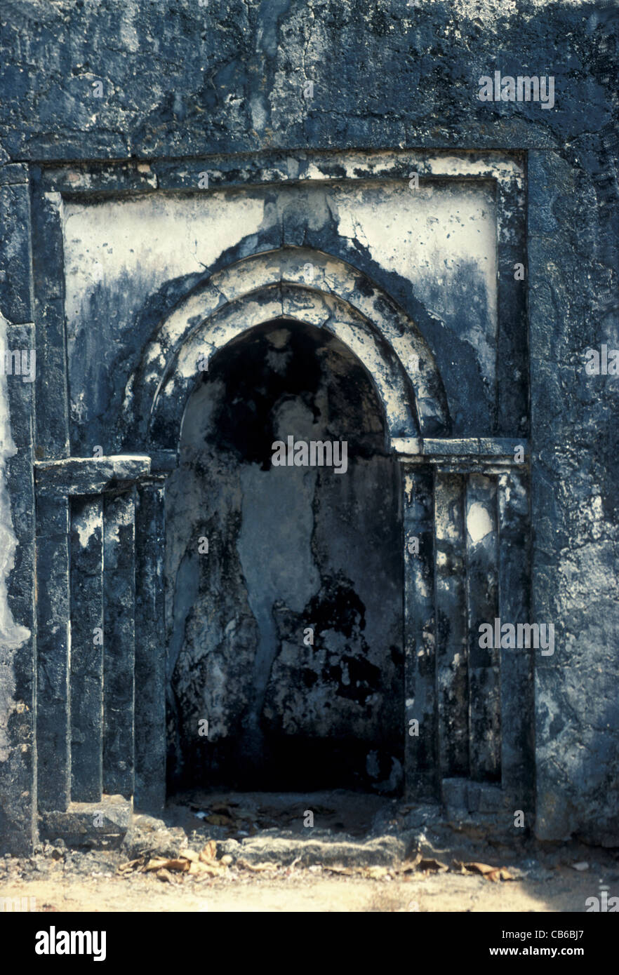 ISLAM 14th siglo mihrab o nicho de oración en la mezquita de Jumbo la