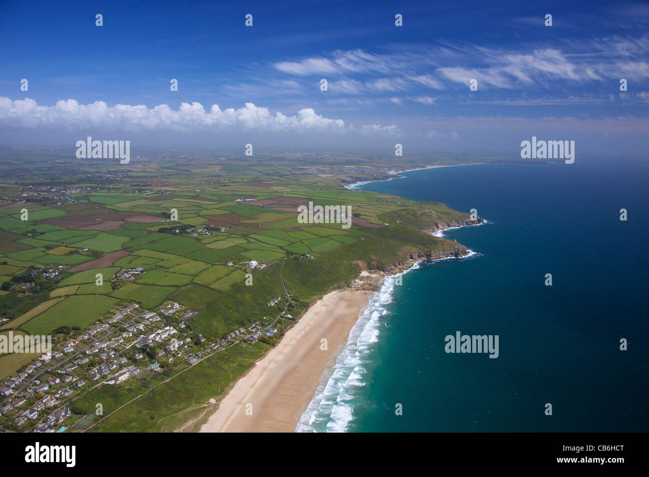 Foto aérea de Praa Sands, Cornualles, en el suroeste de Inglaterra, UK, Reino Unido, GB, Gran Bretaña, Islas Británicas, Europa Foto de stock