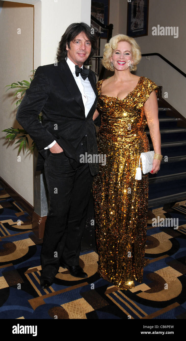 Laurence llewelyn bowen y su esposa y jackie llewelyn bowen fotografías e imágenes de alta