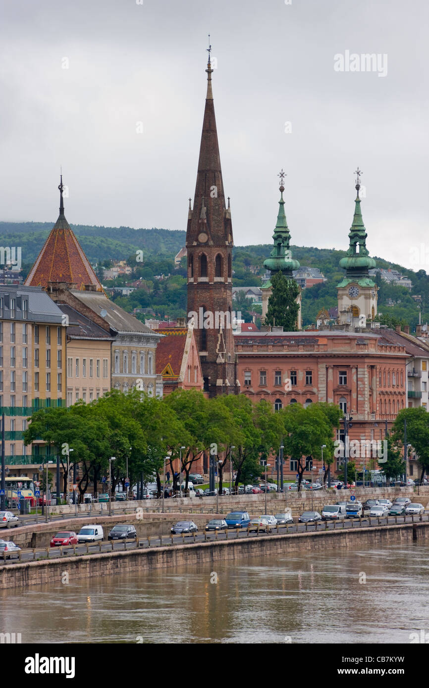 Iglesia calvinista a lo largo del Danubio, Budapest, Hungría Foto de stock