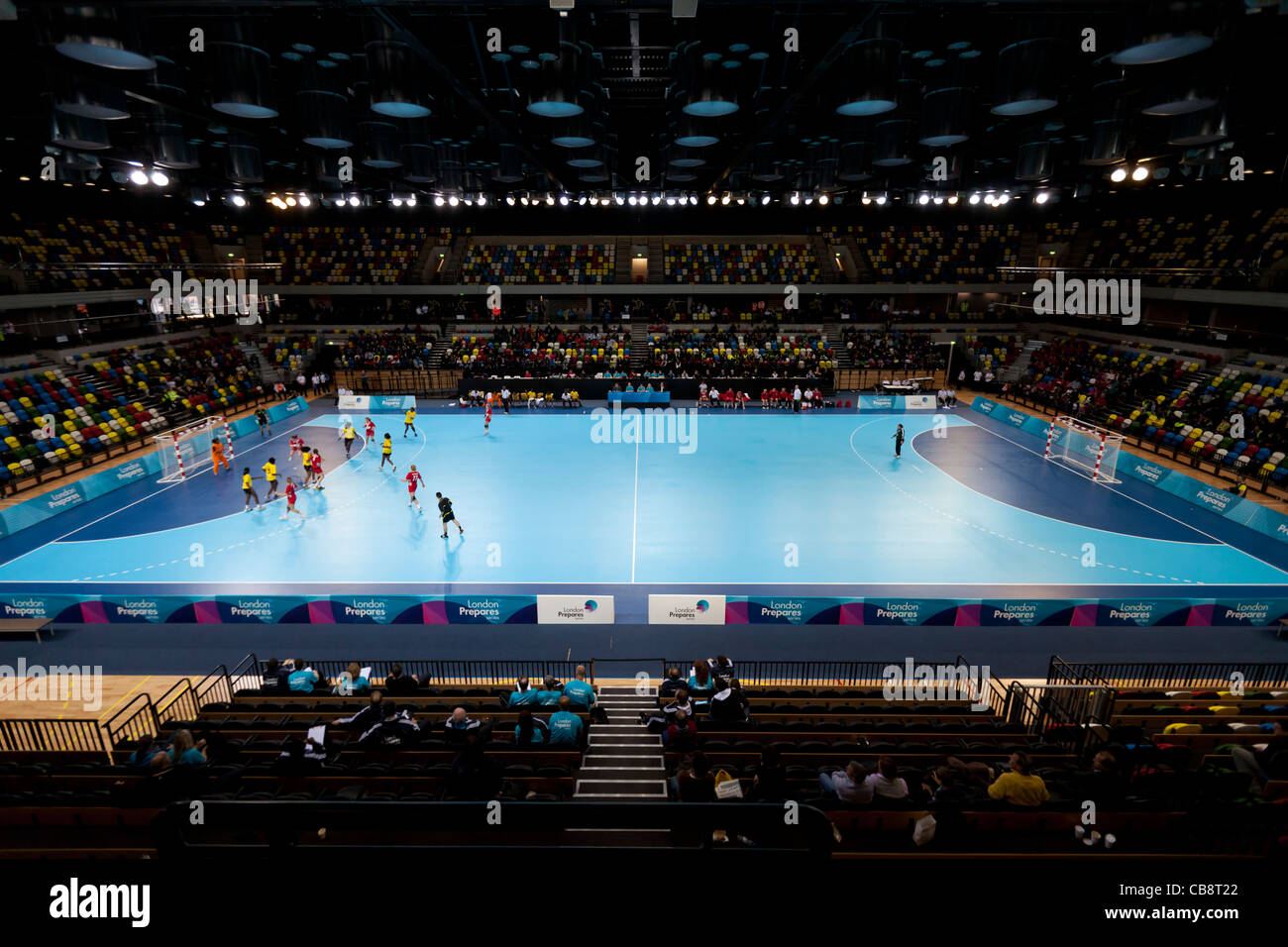 Las mujeres de Londres de la Copa de balonmano. Celebrada en la arena de balonmano, Reino Unido. Foto de stock