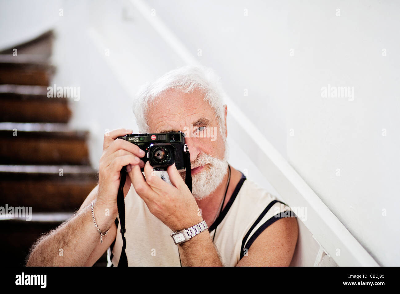 Famoso fotógrafo checo Jindrich Streit es retratada en agosto, 25 en su casa de Sovinec, República Checa. (CTK Foto/Josef Foto de stock