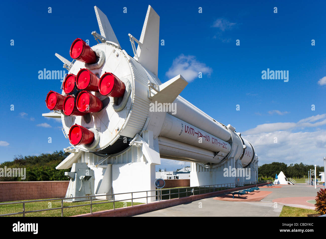 Cohete Saturno IB, el cohete Jardín, Kennedy Space Center Visitor Complex, Merritt Island, Florida, EE.UU. Foto de stock