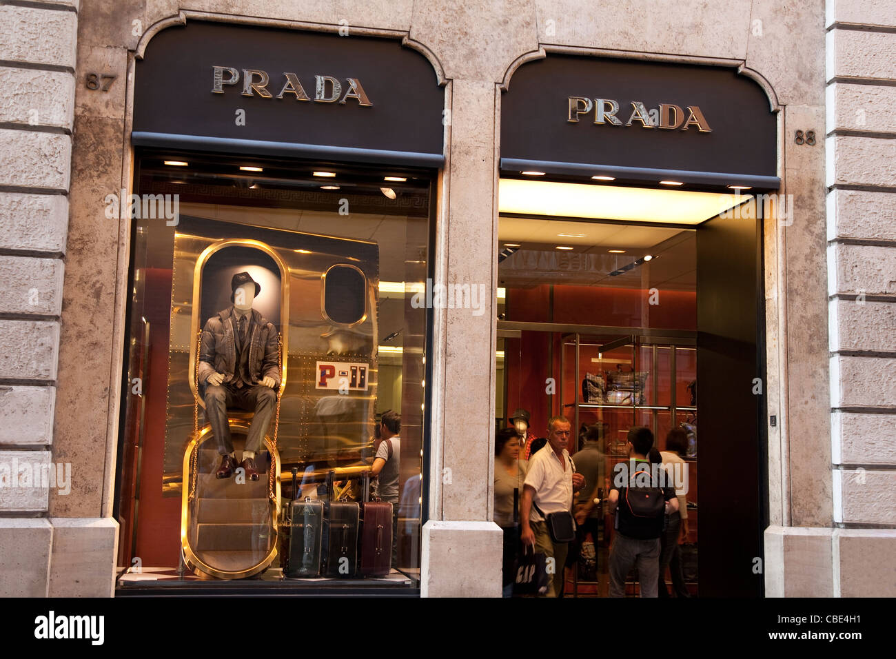 prada via condotti