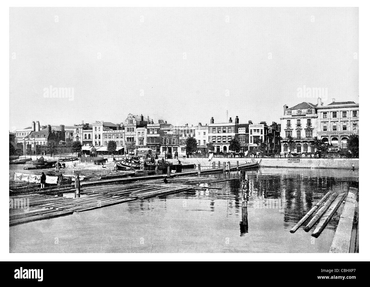 Portsmouth Hampshire Inglaterra Dry Dock Puerto Naval Dockyard importante victoria HMS Royal Navy base ferryport ferry del puerto de madera Foto de stock