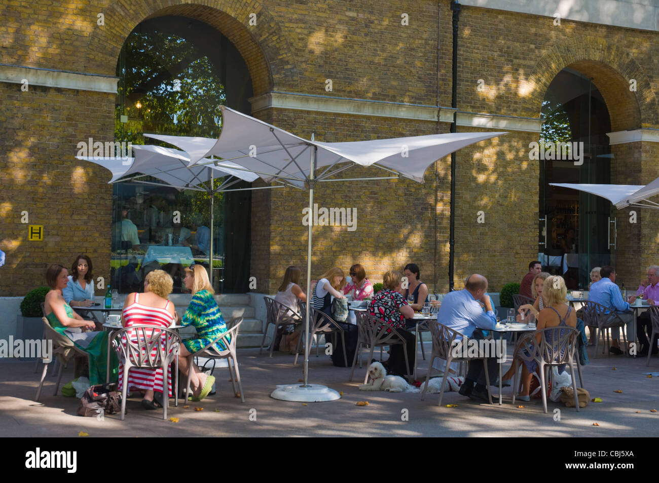 Galería de Saachi ensuciar el restaurante Gallery en Chelsea London Borough Inglaterra Europa Foto de stock