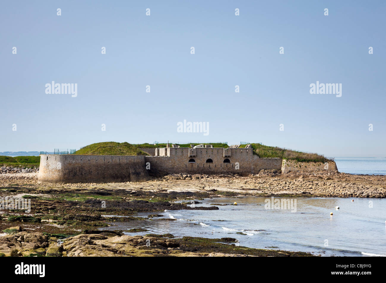 Fort de Porh Gavres Rhuns en la península, Morbihan, Bretaña, Francia Foto de stock