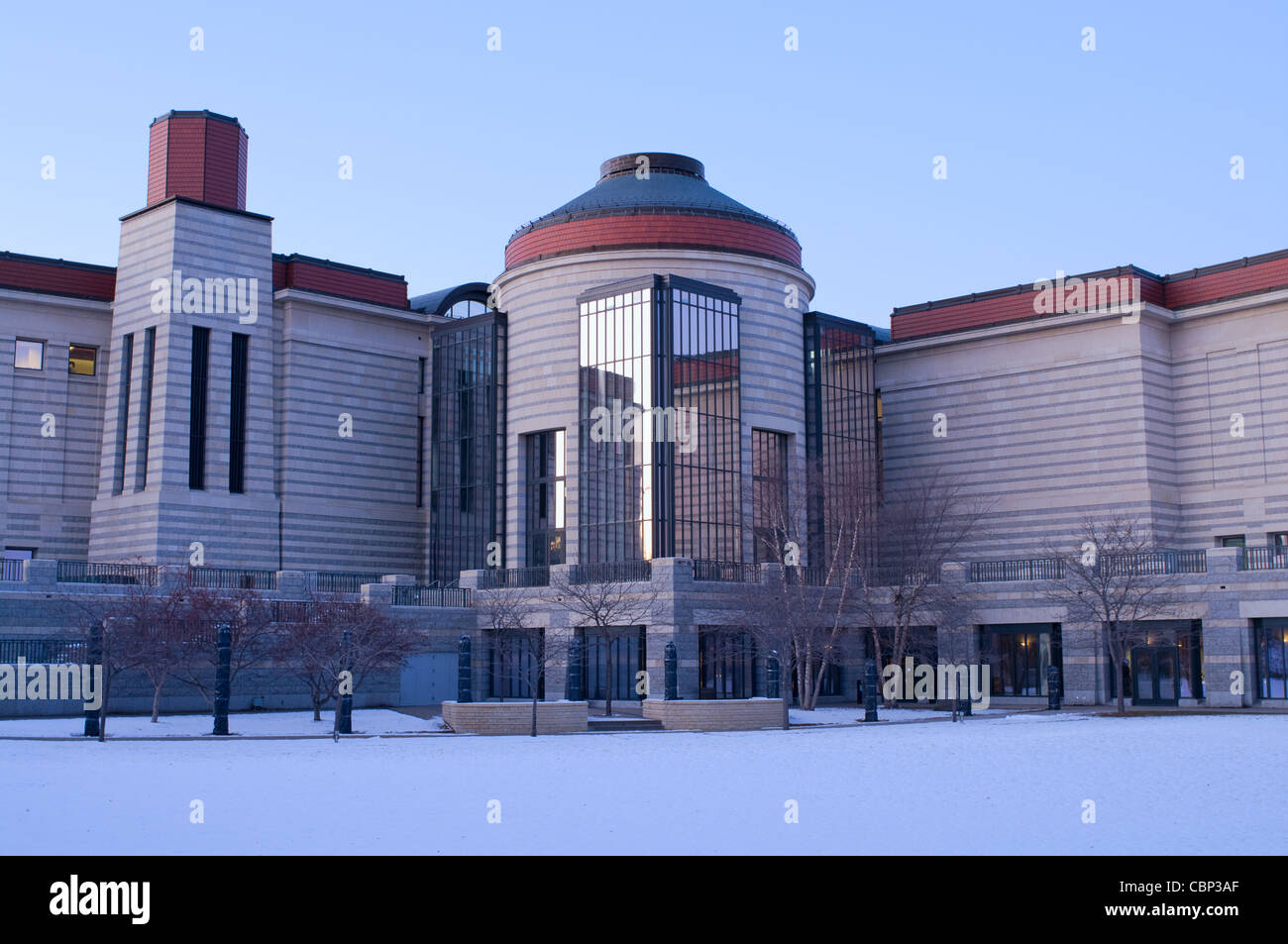 Exterior El edificio del Centro de Historia de Minnesota en Saint Paul al atardecer Foto de stock