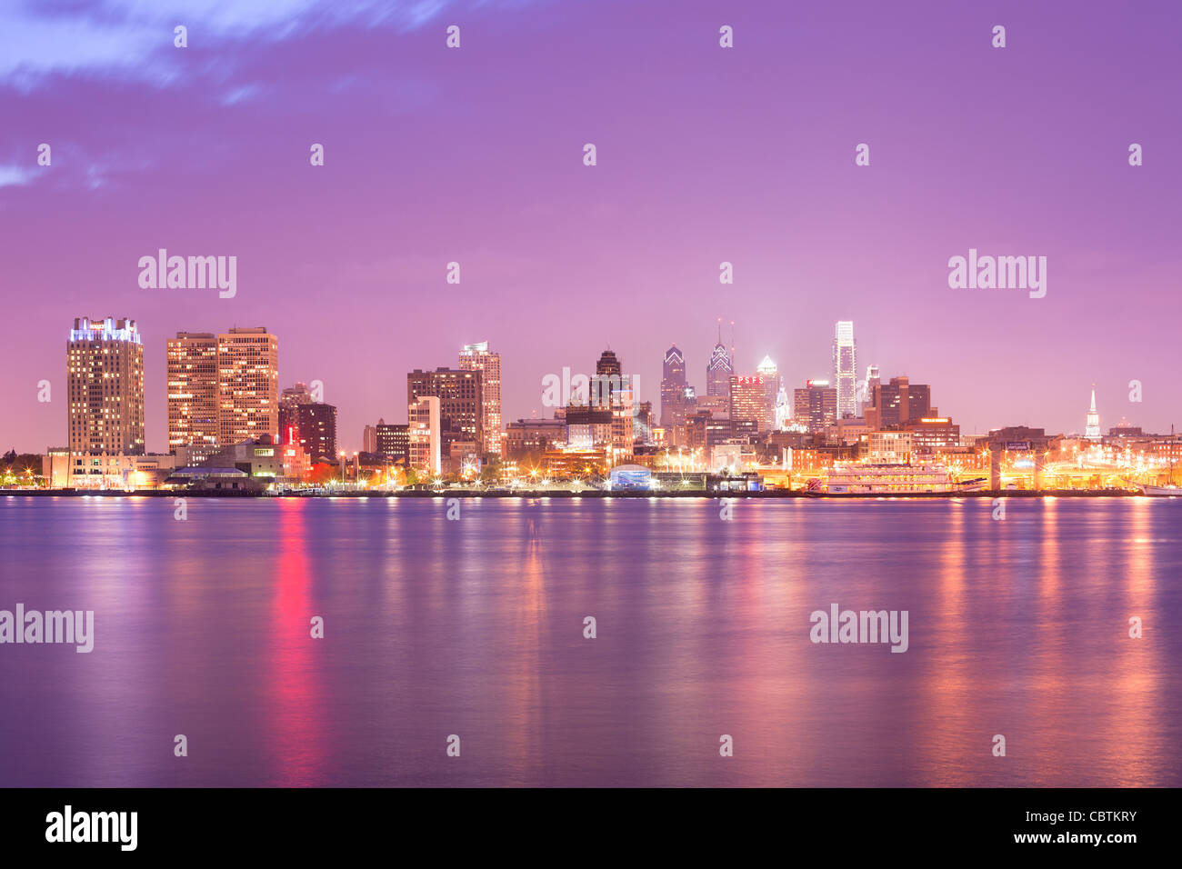 Perfil del centro de la ciudad de Philadelphia, Pennsylvania, EE.UU. Foto de stock