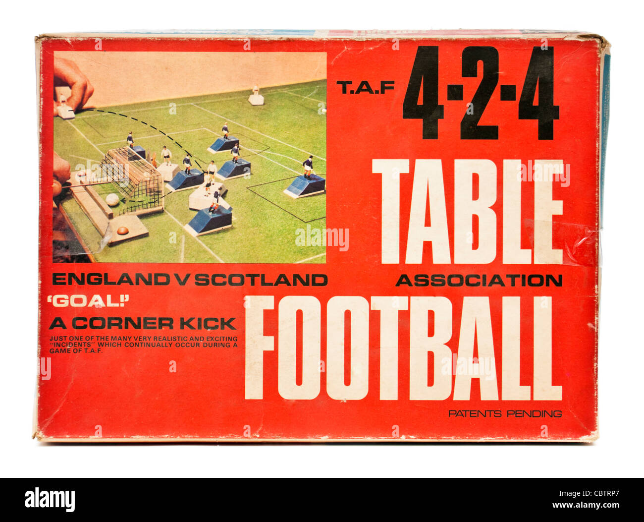 1970 vintage T.A.F. 4-2-4 (Inglaterra contra Escocia) juego de fútbol de mesa, similar a Subutteo Foto de stock