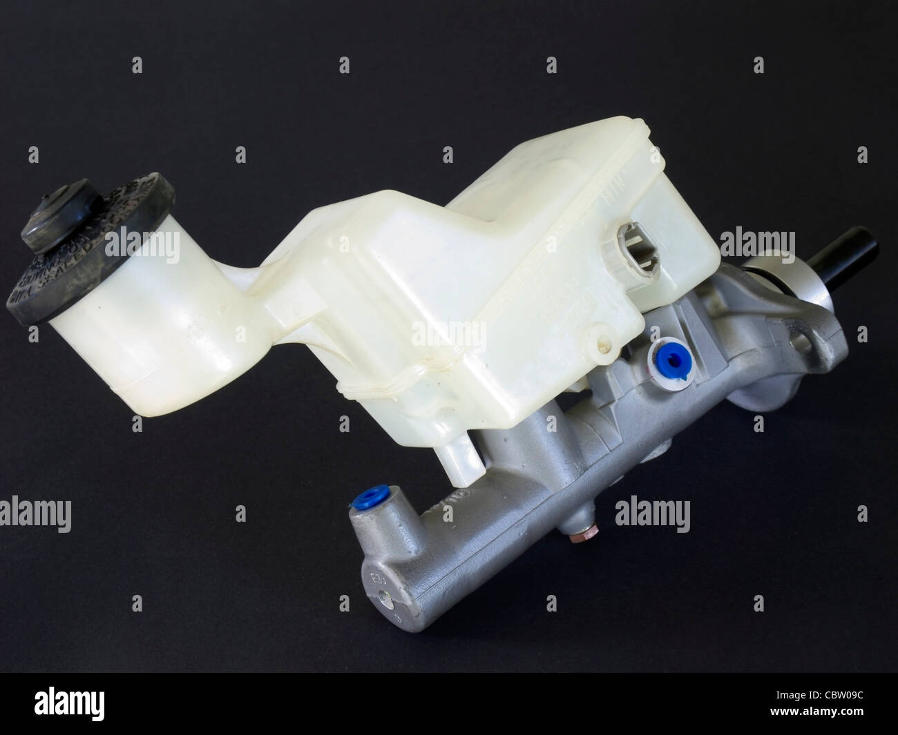 Cilindro maestro del freno fotografías e imágenes de alta resolución