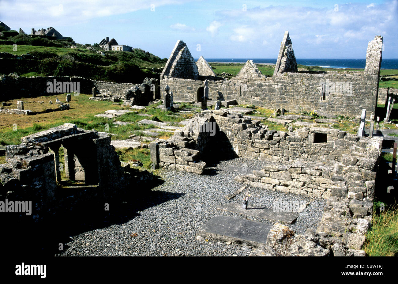 Las siete iglesias en Inish Mor - Islas Aran -Galway -Irlanda Foto de stock