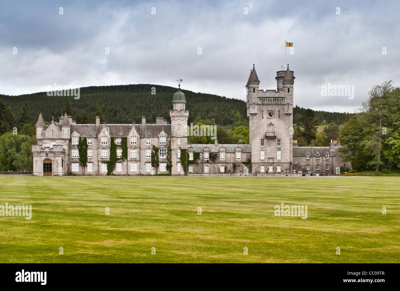 El castillo de Balmoral en Royal Deeside, aberdeenshire, Escocia. Foto de stock