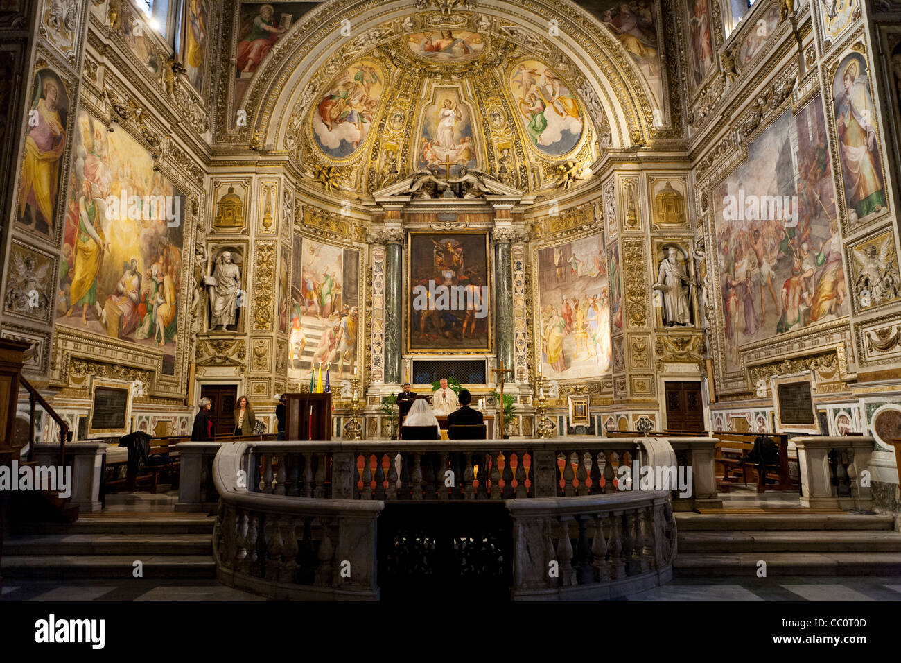 Boda en Santa Susanna iglesia en Roma, Italia, Europa Fotografía de stock -  Alamy