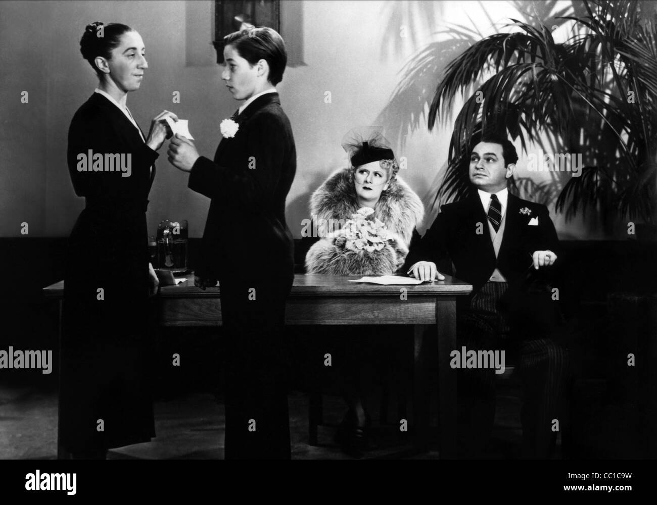 MARGARET HAMILTON, Bobby Jordania, Ruth Donnelly, Edward G. Robinson, un ligero CASO DE ASESINATO, 1938 Foto de stock