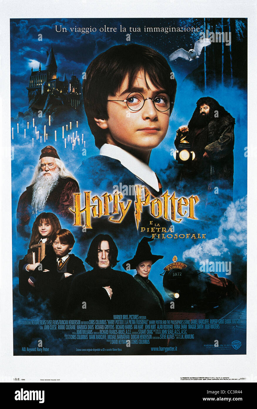 Póster de película: Harry Potter y la piedra filosofal (Harry Potter y la piedra  filosofal) de 2001, dirigida por Chris Columbus Fotografía de stock - Alamy